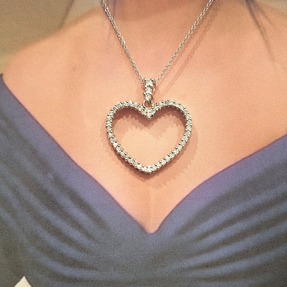 18kt Chain 1.10ct Diamond Heart Pendant 14kt White Gold